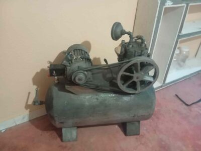 Se vende compresor 2 ph- 200 libras