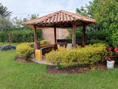 ¡¡EXCELENTE OPORTUNIDAD DE VENTA O PERMUTA DE CASA-FINCA EN CHACHAGÜÍ!!