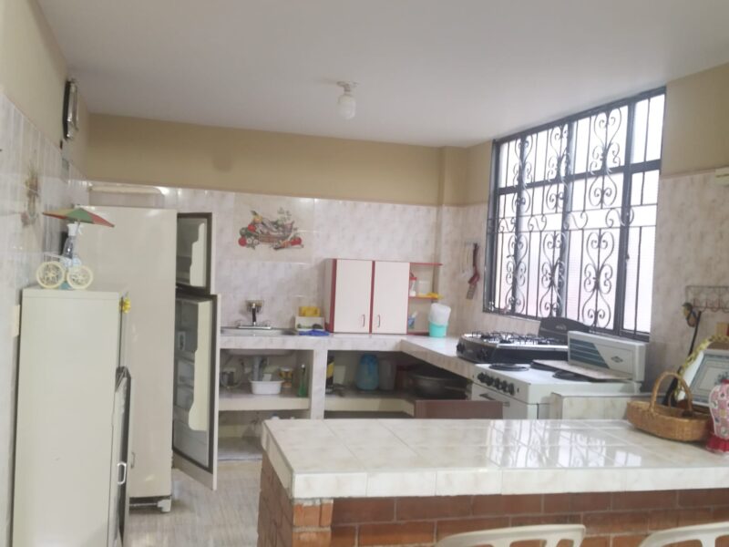 CASA EN VENTA EL BARRIO PEDREGAL CHACHAGÜÍ