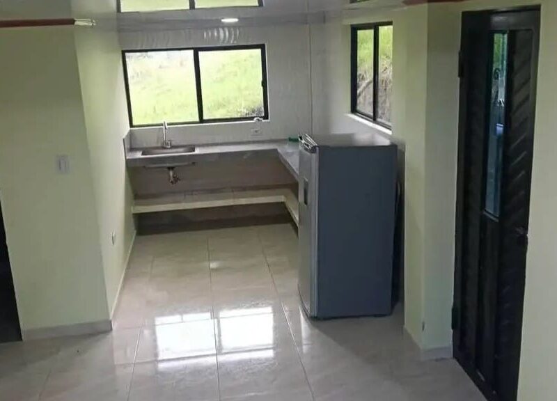 se vende casa NUEVA en Chachagüí - vía cimarrones