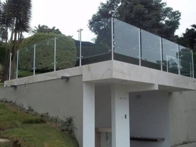 Todo en Aluminio Arquitectonico y Vidrio Templado, para tu hogar y negocio,