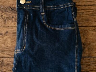 JEANS DE MARCA. LEVANTA COLA, CONTROL ABDOMEN, CON FAJA GRADUABLE INCLUIDA, CON CINTURÓN, EN MARCA SEVEN 7 Y EB