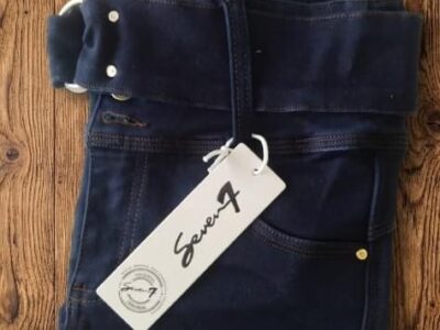 JEANS DE MARCA. LEVANTA COLA, CONTROL ABDOMEN, CON FAJA GRADUABLE INCLUIDA, CON CINTURÓN, EN MARCA SEVEN 7 Y EB
