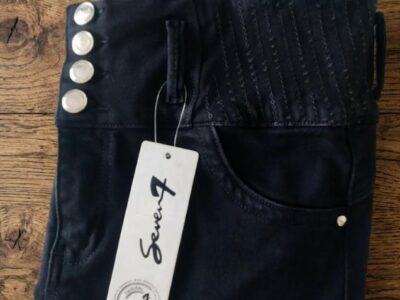 JEANS DE MARCA. LEVANTA COLA, CONTROL ABDOMEN, CON FAJA GRADUABLE INCLUIDA, CON CINTURÓN, EN MARCA SEVEN 7 Y EB
