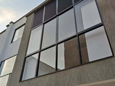 Todo en Aluminio Arquitectonico y Vidrio Templado, para tu hogar y negocio,